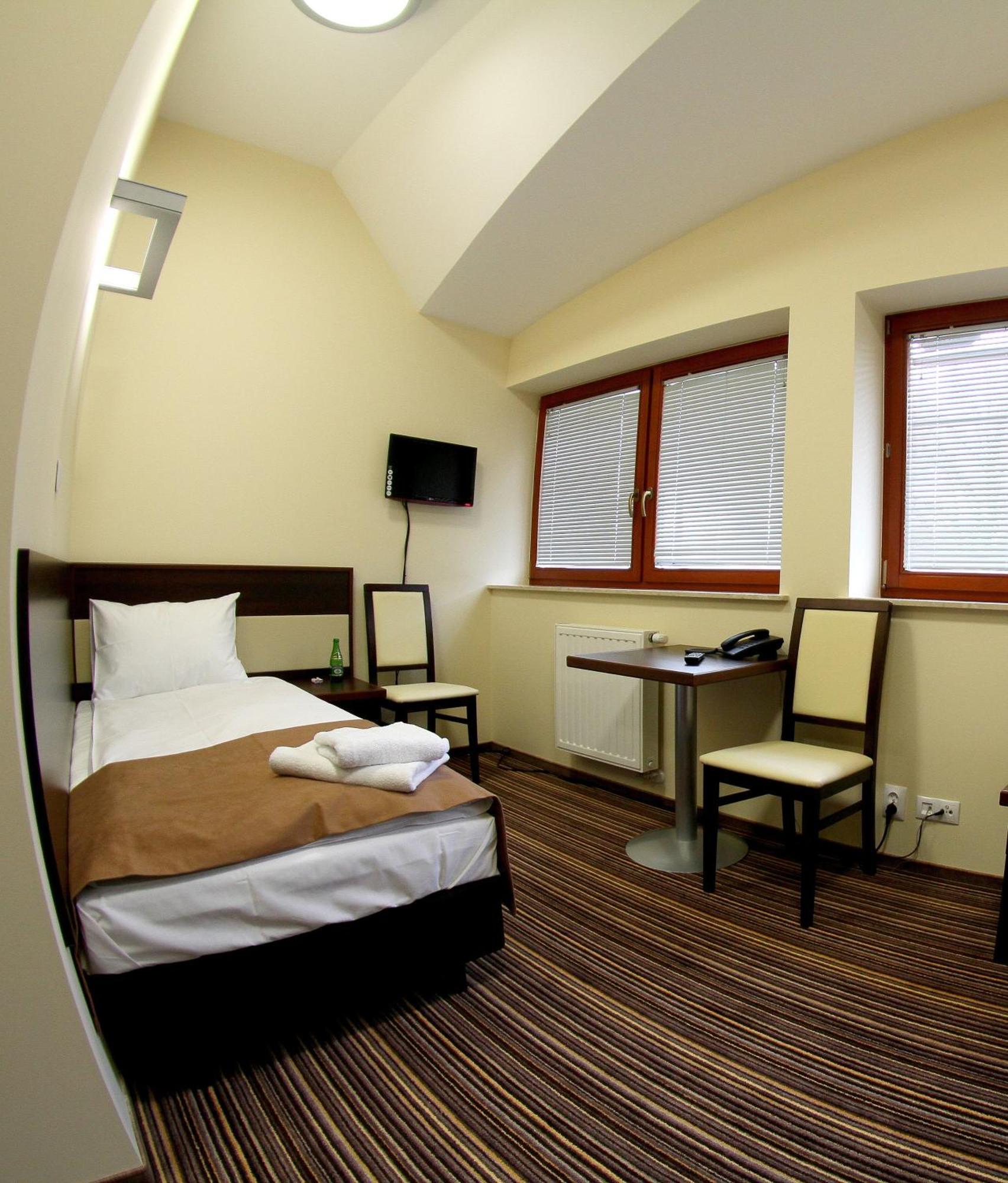 Hotel Aviator Kielce "Business Hotel Medical & Spa" Room photo