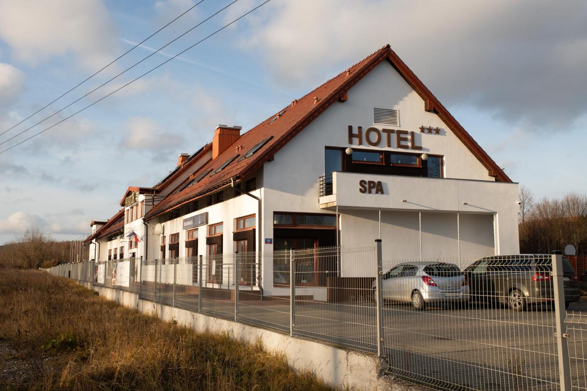 Hotel Aviator Kielce "Business Hotel Medical & Spa" Exterior photo
